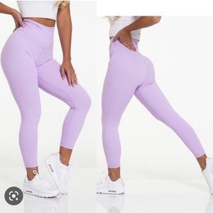 NVGTN Lavender Signature OG Leggings